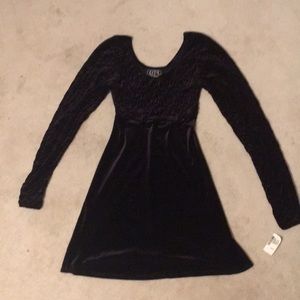 NWT City Triangles Long Sleeve Dress Size S